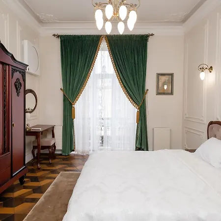 Del Rey Luxury * Leópolis