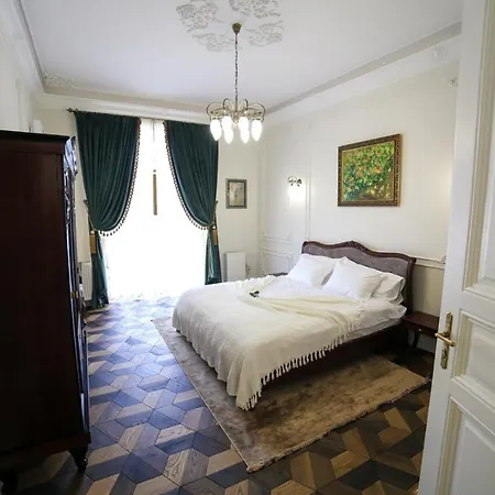 Del Rey Luxury * Lviv