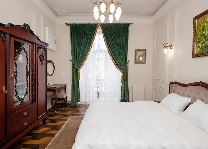 Del Rey Luxury * Leópolis